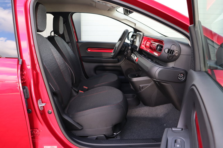 Vehicle Image 12