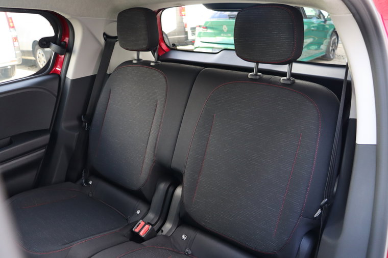 Vehicle Image 19