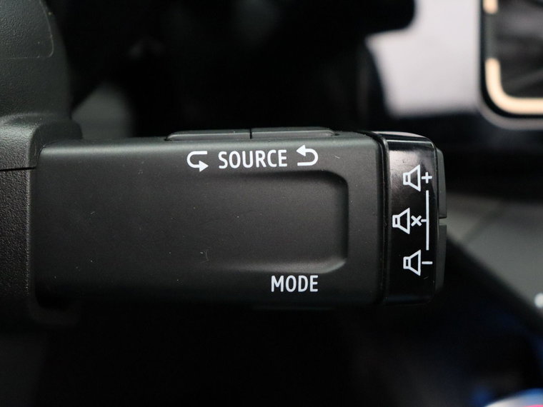 Vehicle Image 27
