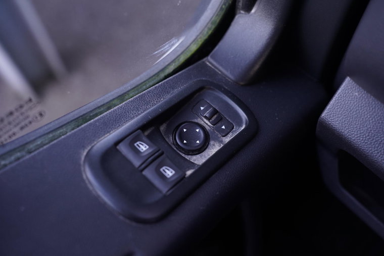Vehicle Image 45
