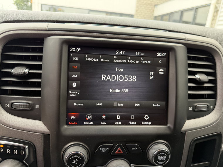 Vehicle Image 18