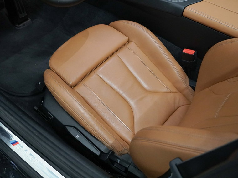 Vehicle Image 26