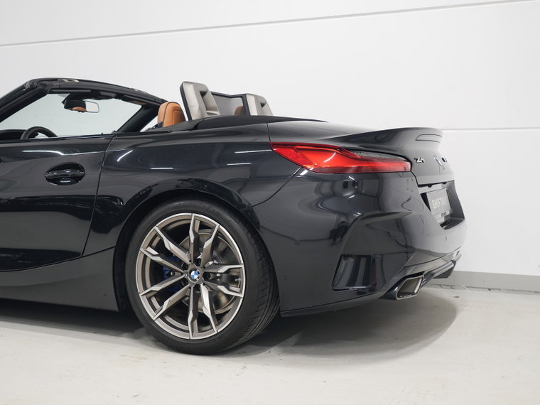 Vehicle Image 35
