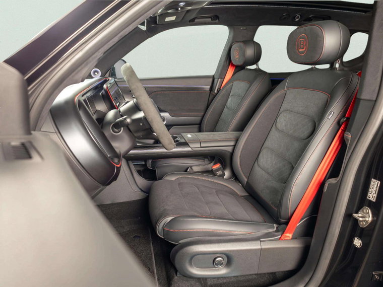 Vehicle Image 8