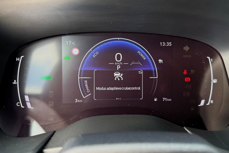 Vehicle Image 16