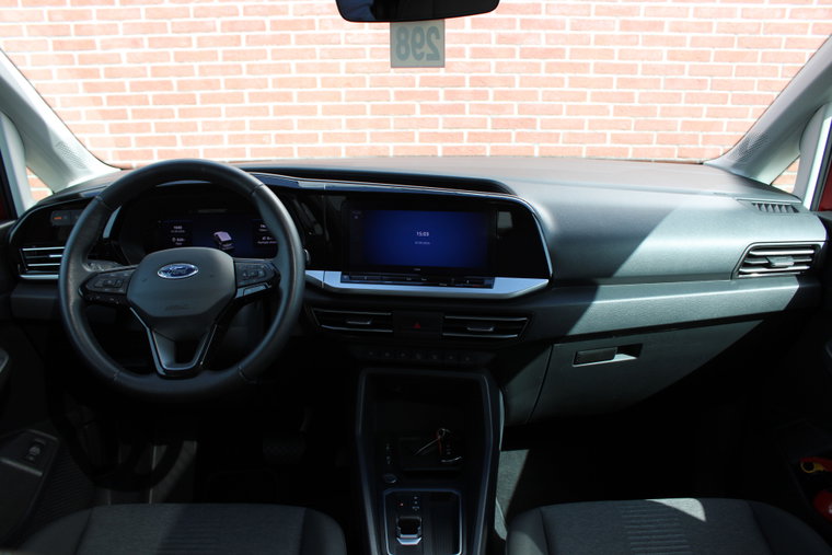 Vehicle Image 15