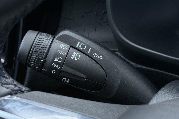 Vehicle Image 38