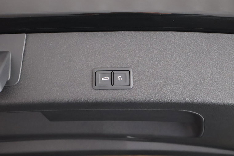 Vehicle Image 39