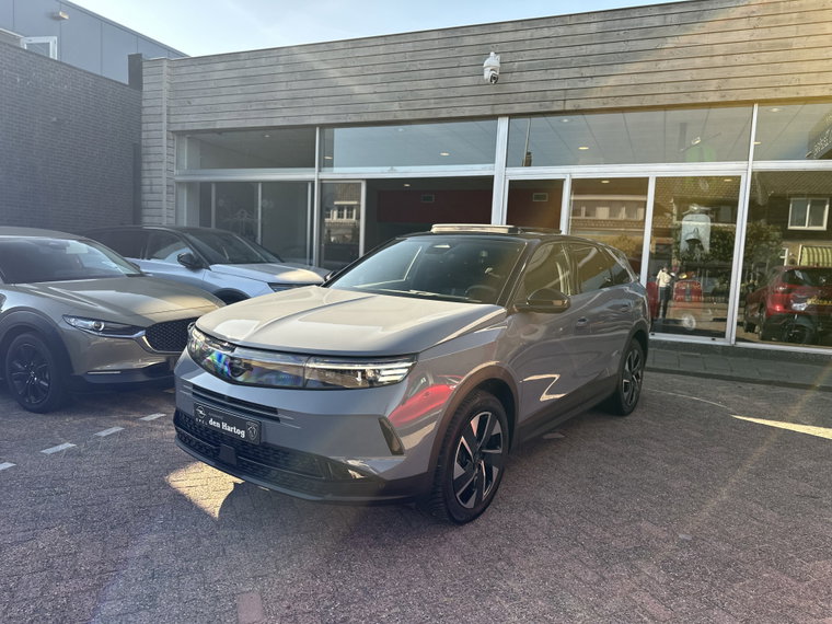 Vehicle Image 43