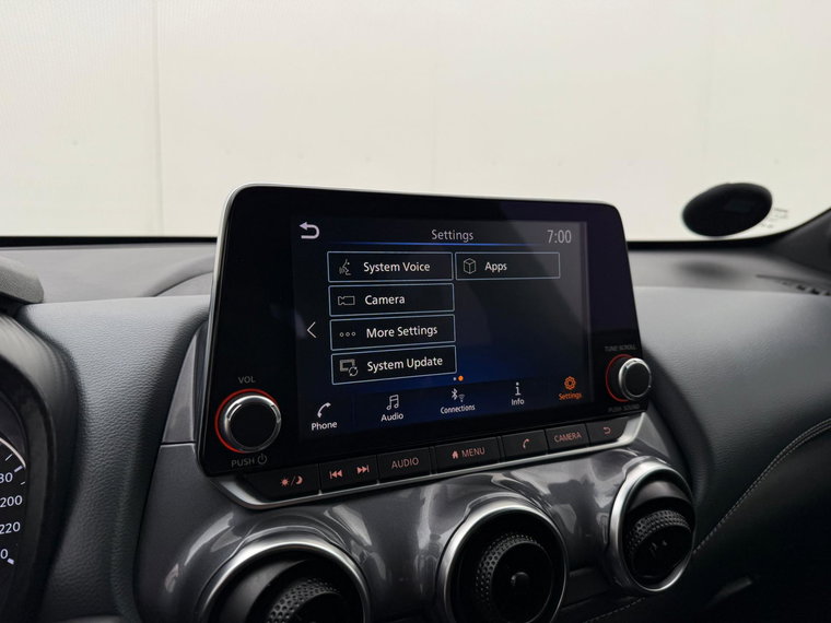 Vehicle Image 21