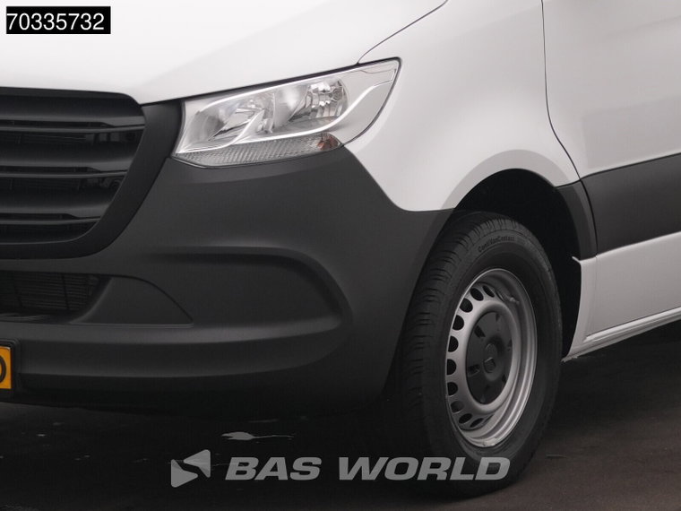 Vehicle Image 39
