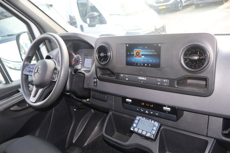 Vehicle Image 39