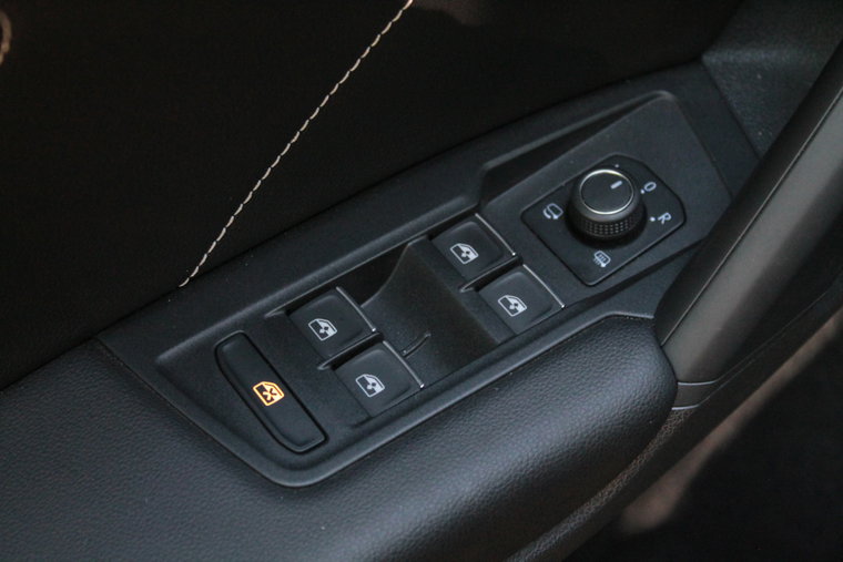 Vehicle Image 27