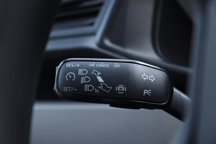Vehicle Image 28
