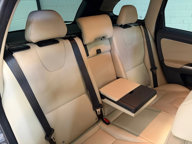 Vehicle Image 33