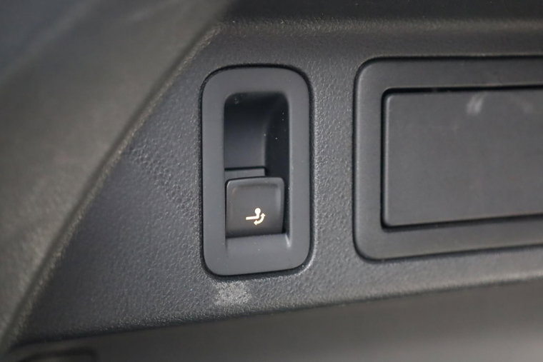 Vehicle Image 38