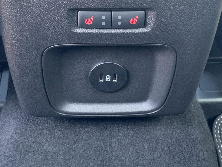 Vehicle Image 29