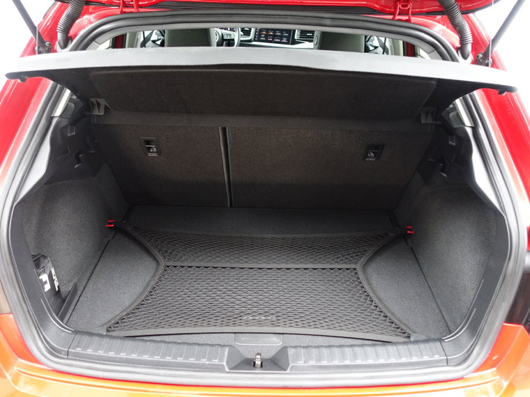 Vehicle Image 37