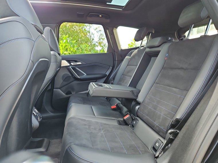 Vehicle Image 40