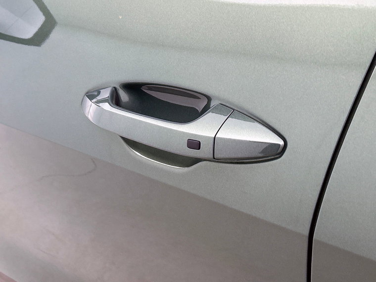 Vehicle Image 37