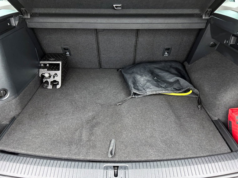 Vehicle Image 33