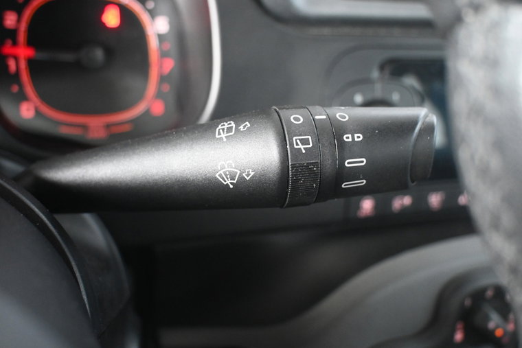 Vehicle Image 27