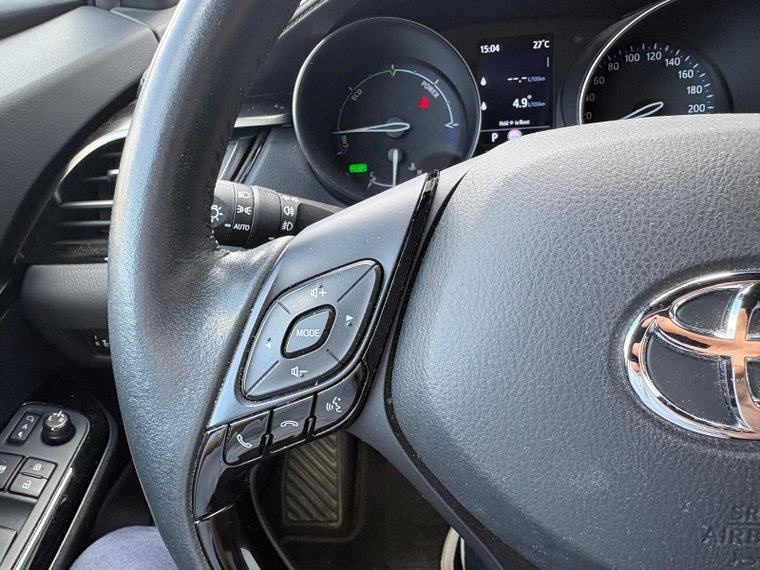 Vehicle Image 12