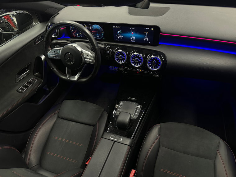 Vehicle Image 28