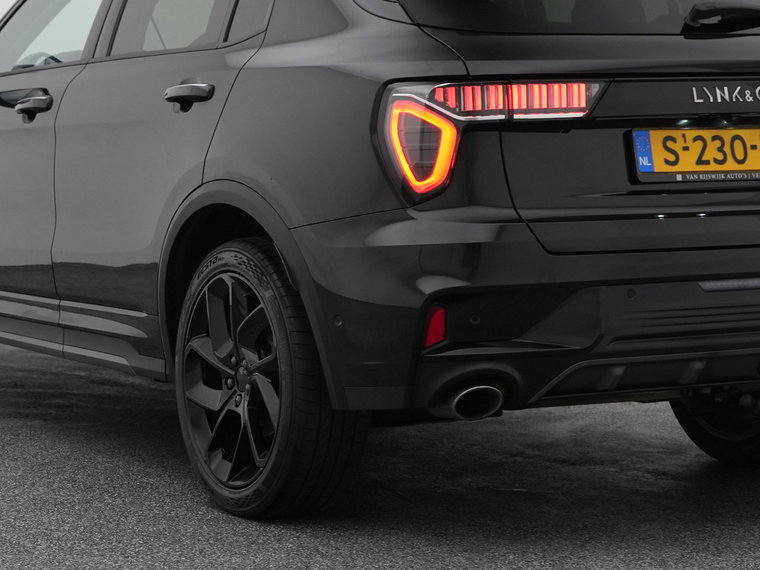 Vehicle Image 18