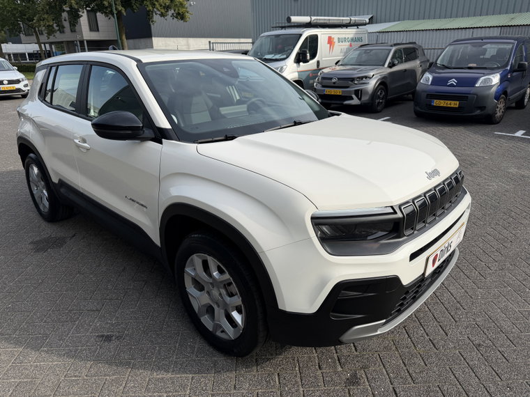 Vehicle Image 7