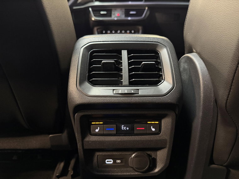 Vehicle Image 39