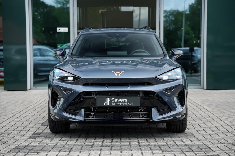 Vehicle Image 8