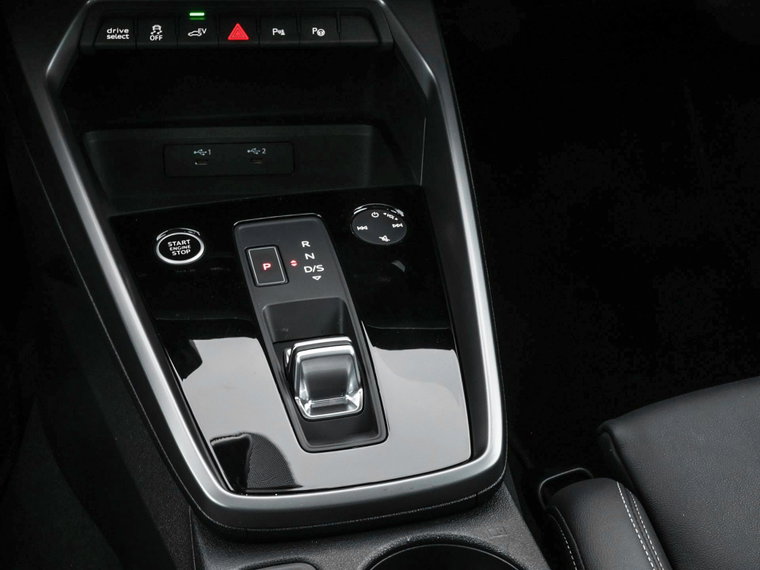 Vehicle Image 37