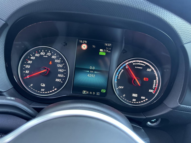 Vehicle Image 16