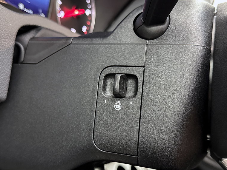 Vehicle Image 34