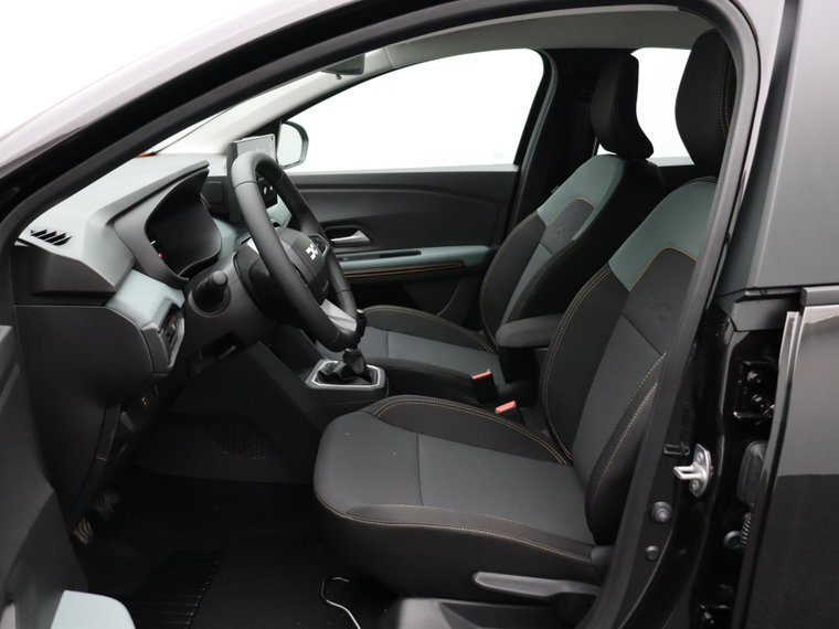 Vehicle Image 35