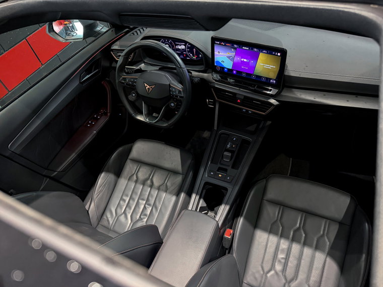 Vehicle Image 23