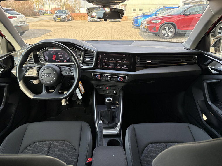 Vehicle Image 17