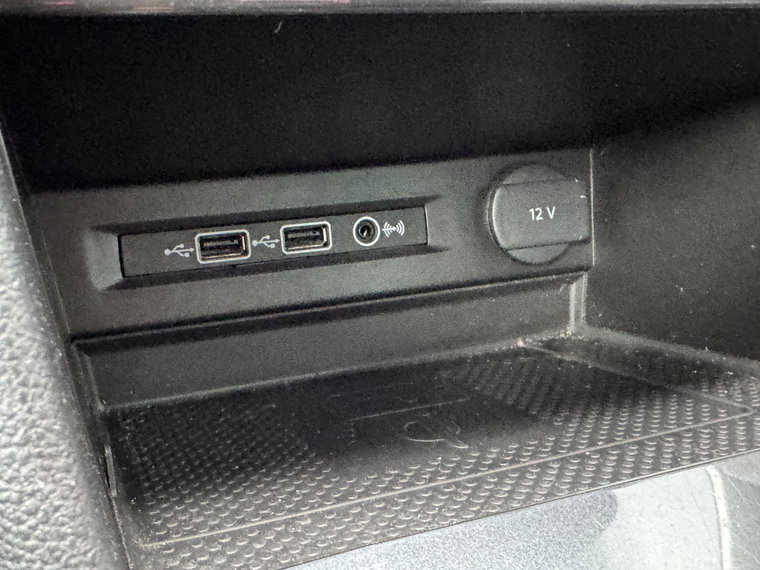 Vehicle Image 27