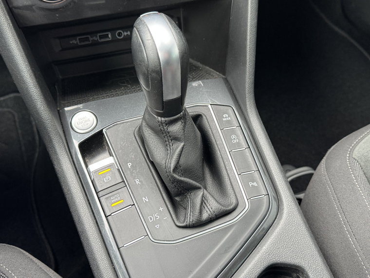 Vehicle Image 28