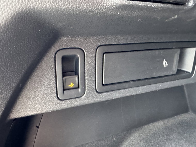 Vehicle Image 51