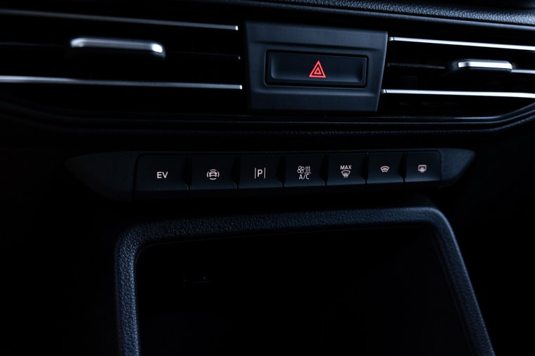 Vehicle Image 52