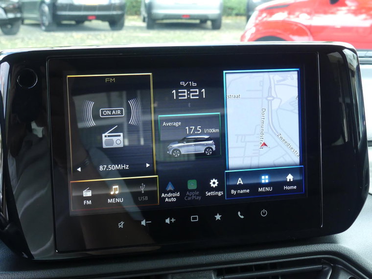 Vehicle Image 19