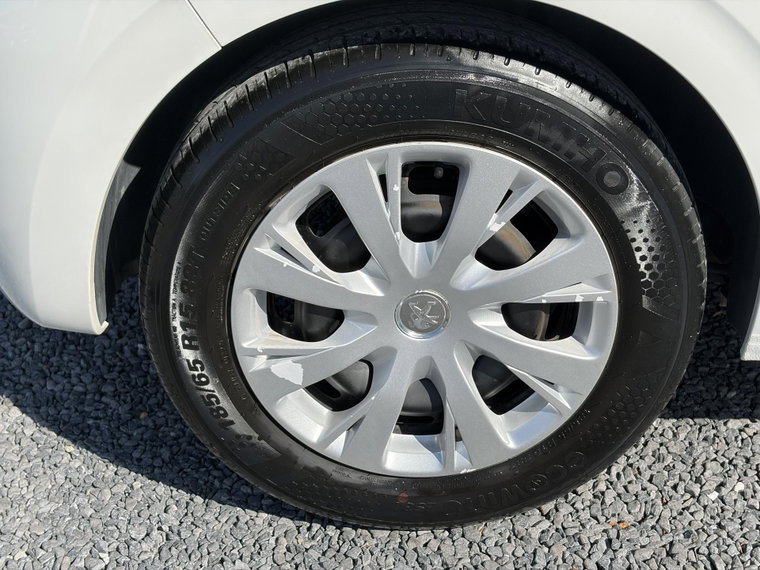 Vehicle Image 37
