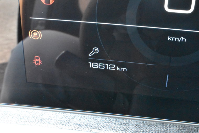 Vehicle Image 16