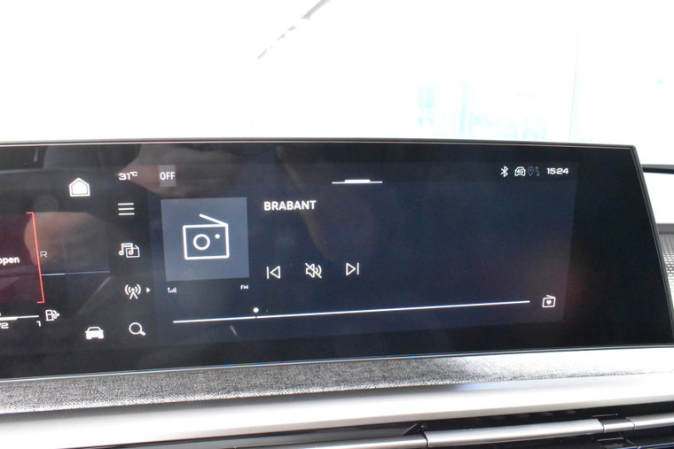 Vehicle Image 19
