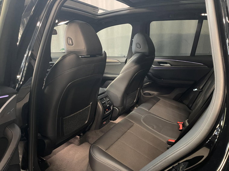 Vehicle Image 39