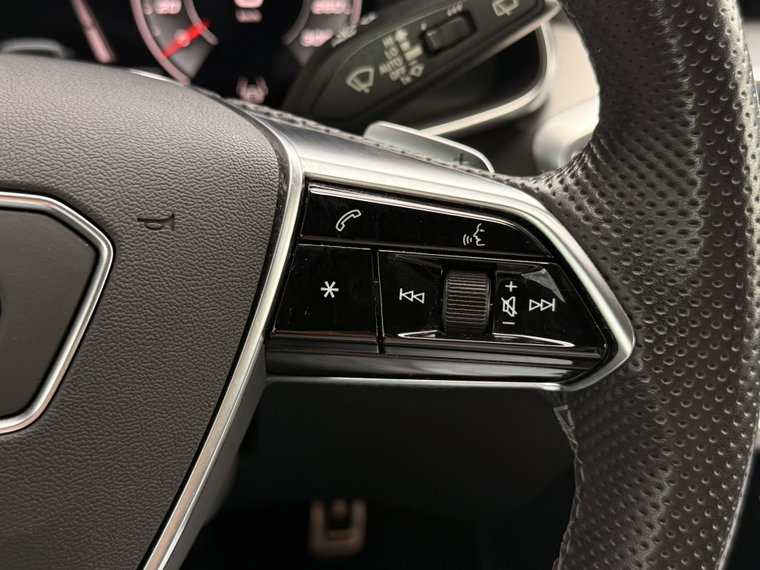 Vehicle Image 24