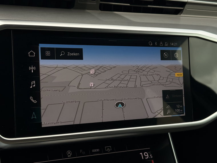 Vehicle Image 35