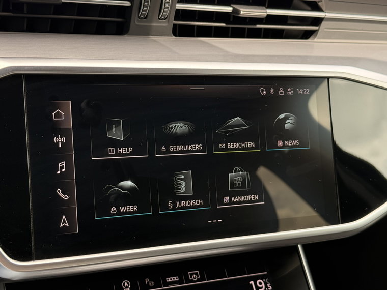 Vehicle Image 38